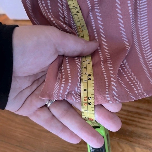 ⭐️INDULGE Romper, XL, Mauve/White Striped/Flutter Sleeves, Classy & Fun! 💕 - Picture 13 of 13